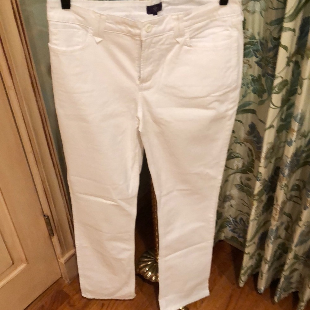 LIKE NEW NYDJ STRAIGHT LEG WHITE JEAN‼️